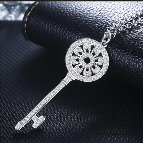 Fashion Jewelry Jewelry - Boho Silver CZ Floral Key Pendant Necklace
